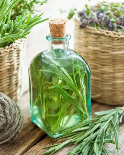 Cukrzyca pod kontrolą. Jak obniżyć cukier po 50-tce? Skuteczny, a co najważniejsze naturalny przepis